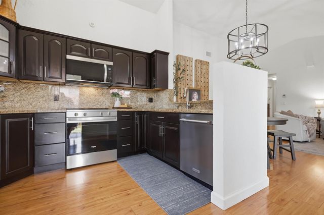 6020 Swinden Lane, Davie, FL 33331