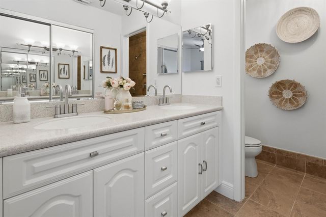6020 Swinden Lane, Davie, FL 33331
