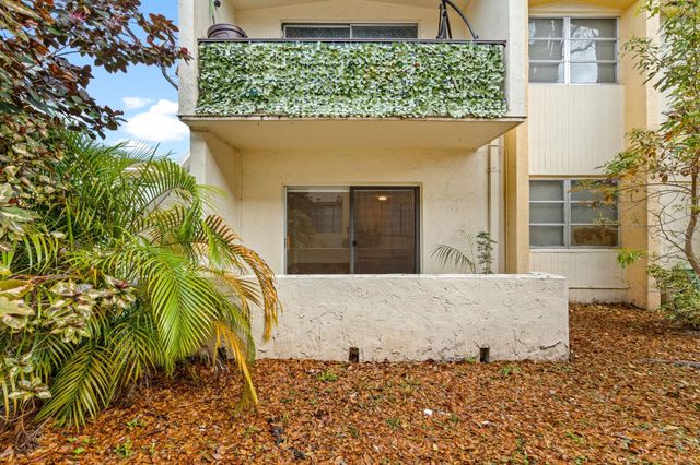7831 SW 56th Street 112b, Miami, FL 33155