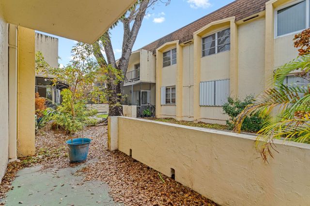 7831 SW 56th Street 112b, Miami, FL 33155