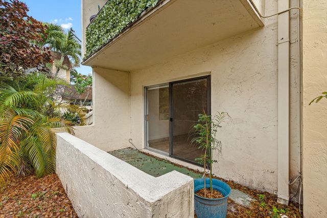 7831 SW 56th Street 112b, Miami, FL 33155