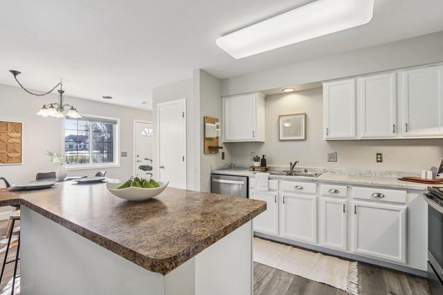 123 Waverly Drive, Cambridge, WI 53523