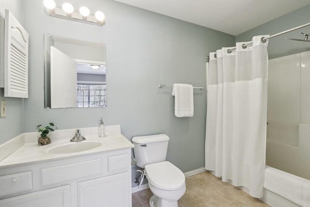 123 Waverly Drive, Cambridge, WI 53523