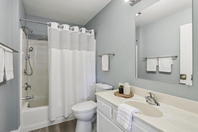 123 Waverly Drive, Cambridge, WI 53523