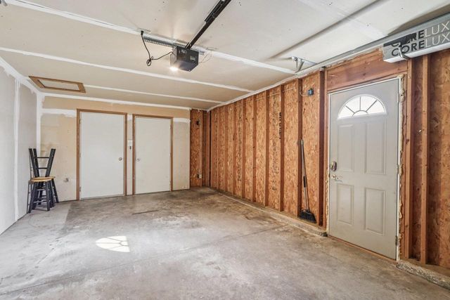 123 Waverly Drive, Cambridge, WI 53523