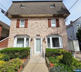 195 3rd Avenue, Westwood, NJ 07675