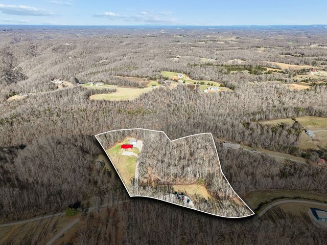 9200 Dobbs Cemetery Rd, Baxter, TN 38544