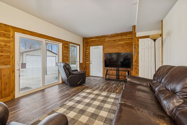 9200 Dobbs Cemetery Rd, Baxter, TN 38544