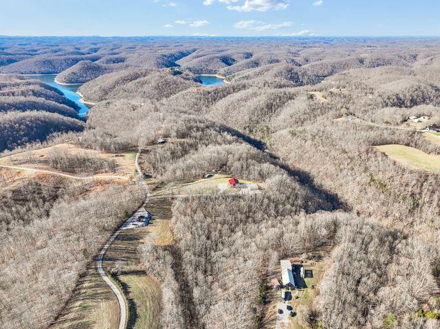 9200 Dobbs Cemetery Rd, Baxter, TN 38544