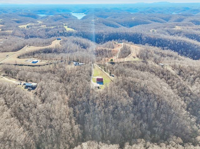 9200 Dobbs Cemetery Rd, Baxter, TN 38544