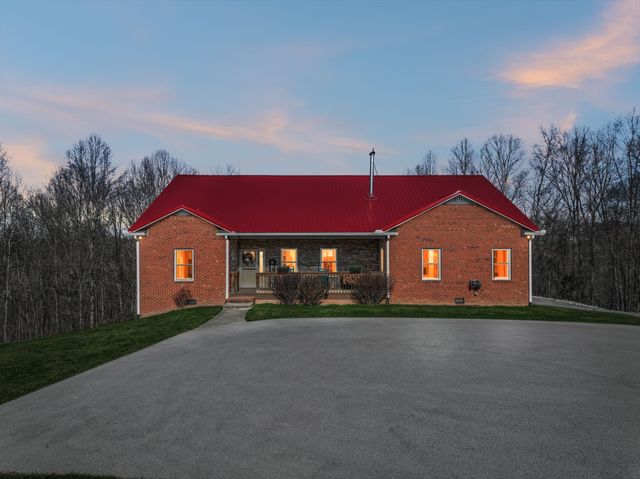 9200 Dobbs Cemetery Rd, Baxter, TN 38544