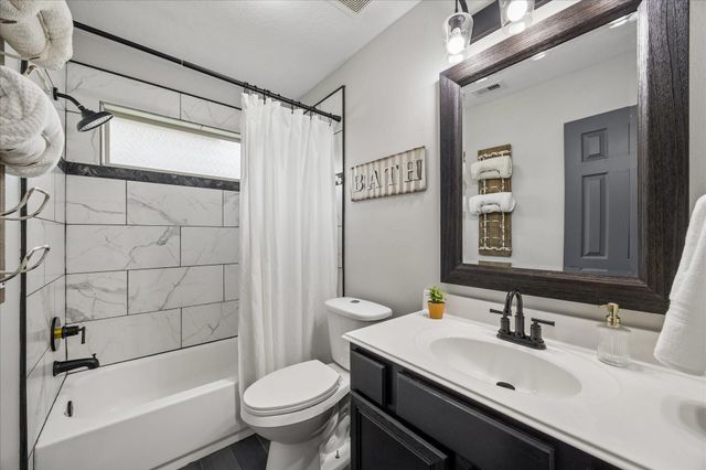 5931 Wildbriar Lane, Richmond, TX 77469