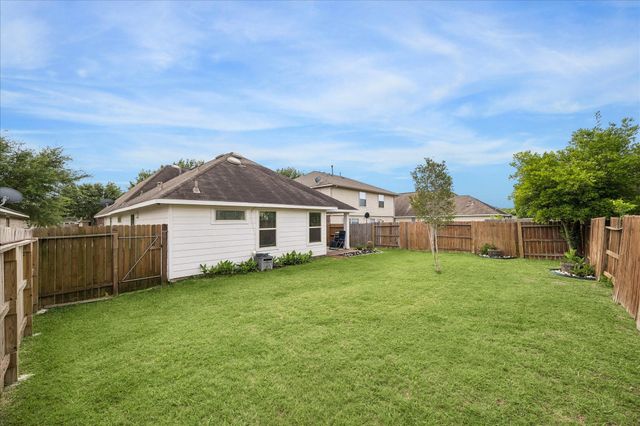 5931 Wildbriar Lane, Richmond, TX 77469