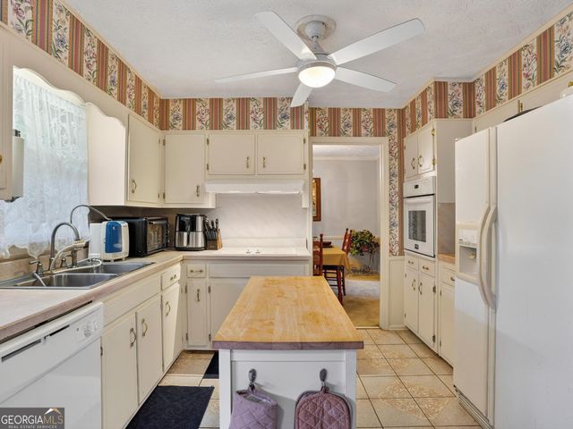4605 Mercer Road, Stone Mountain, GA 30083