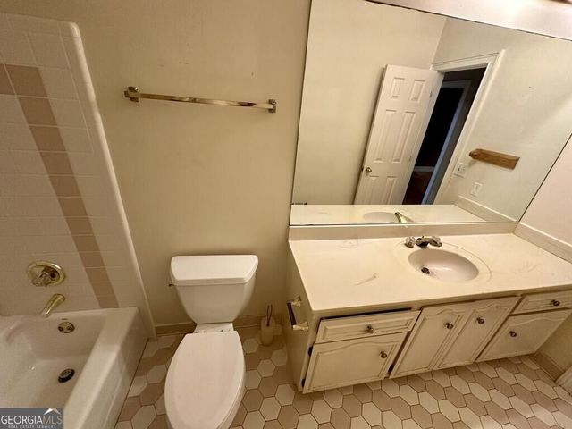 4705 Riversound Drive, Snellville, GA 30039