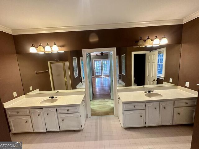 4705 Riversound Drive, Snellville, GA 30039