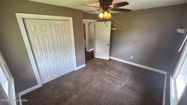 5324 Tahia Dr, Louisville, KY 40216