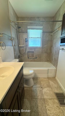 5324 Tahia Dr, Louisville, KY 40216