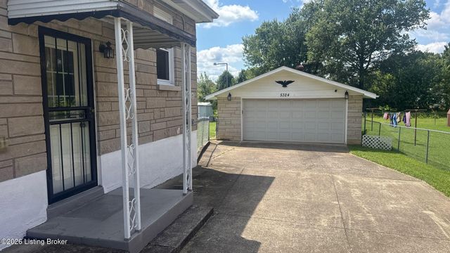 5324 Tahia Dr, Louisville, KY 40216