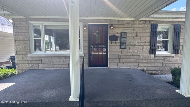 5324 Tahia Dr, Louisville, KY 40216