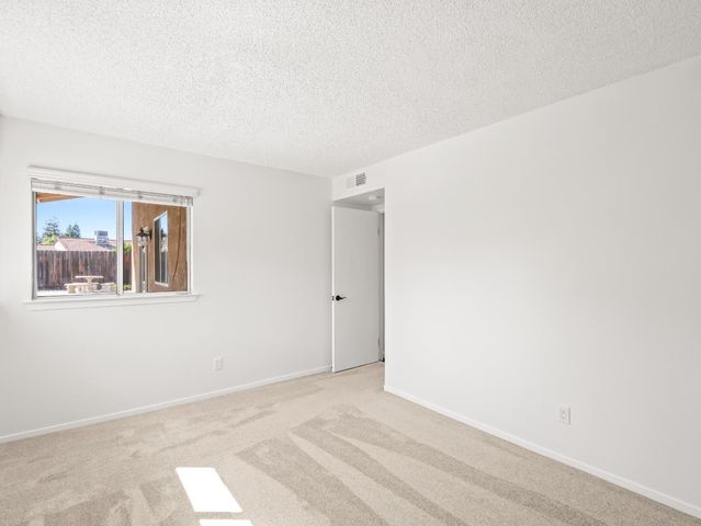 1631 E Deyoung Drive, Fresno, CA 93720