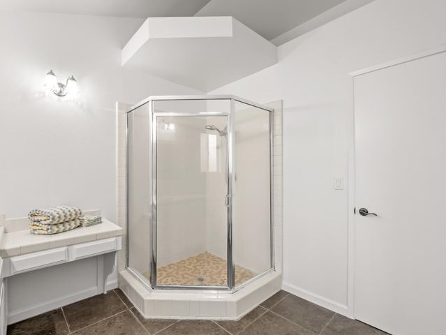 1631 E Deyoung Drive, Fresno, CA 93720