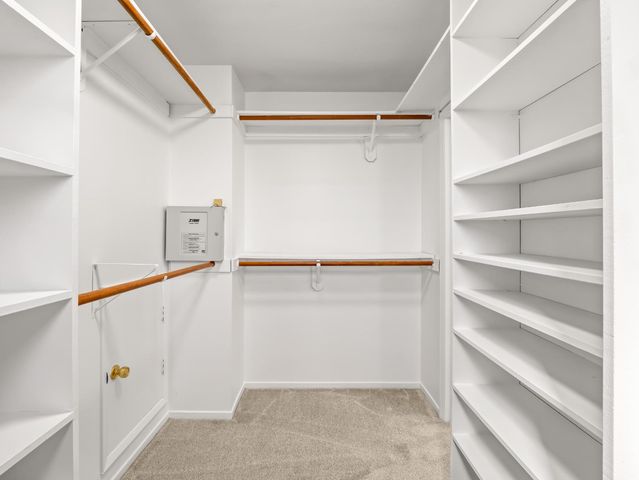 1631 E Deyoung Drive, Fresno, CA 93720