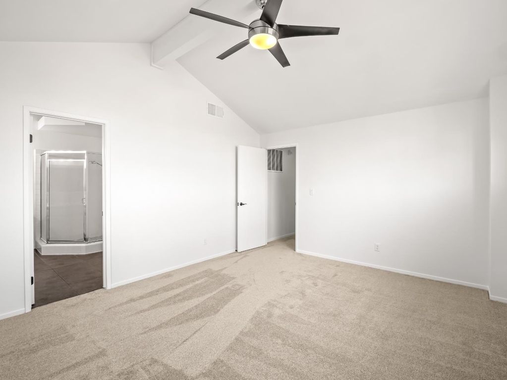 Image 24 of property listing at 1631 E Deyoung Drive, Fresno, CA 93720