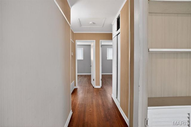 2201 Hollis Drive, St Louis, MO 63136