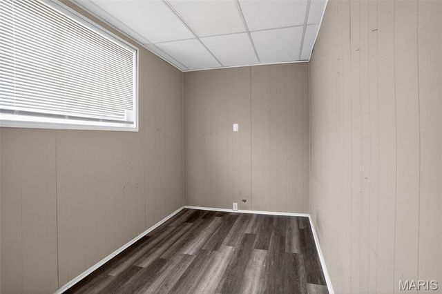 2201 Hollis Drive, St Louis, MO 63136