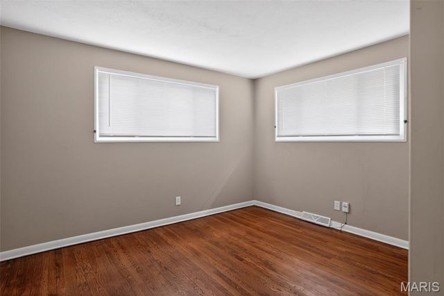 2201 Hollis Drive, St Louis, MO 63136