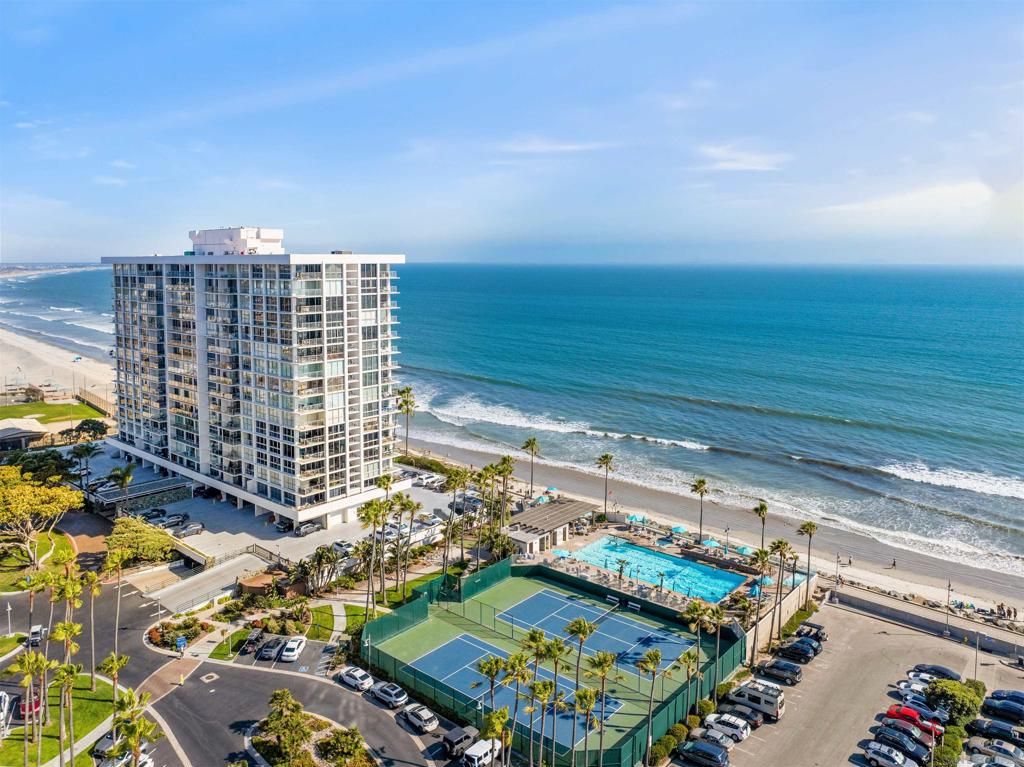 Image 38 of property listing at 1830 Avenida Del Mundo 1112, Coronado, CA 92118