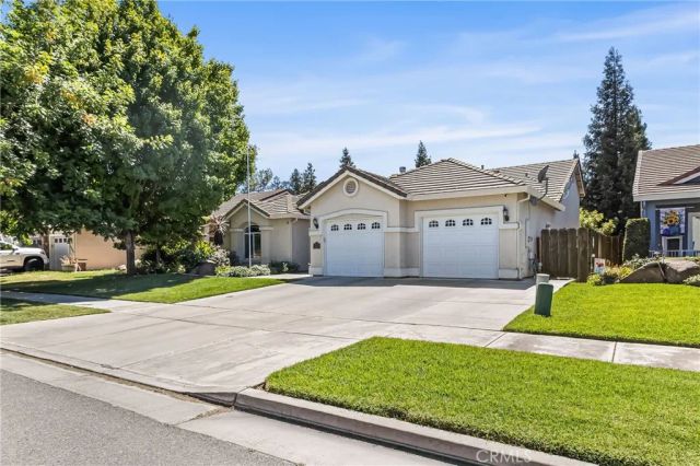 1338 Christopher, Merced, CA 95340