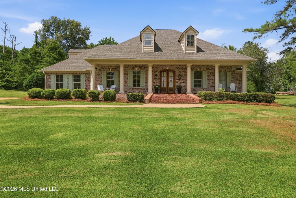 5570 Williamson Road, Clinton, MS 39056