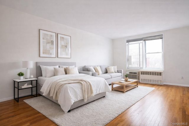 6815 Selfridge Street 6D, Forest Hills, NY 11375