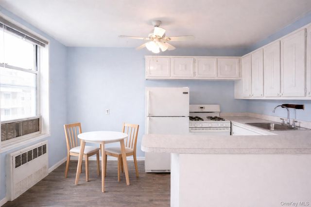 6815 Selfridge Street 6D, Forest Hills, NY 11375