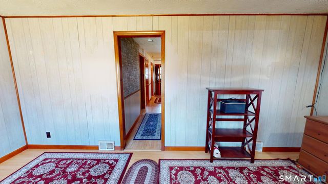 137 Brook Street, Bristol, CT 06010