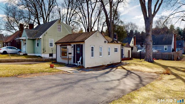 137 Brook Street, Bristol, CT 06010