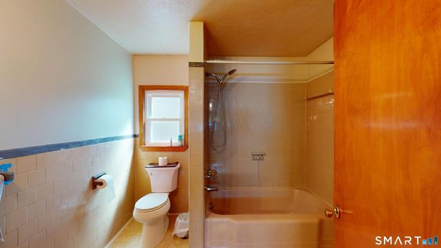 137 Brook Street, Bristol, CT 06010