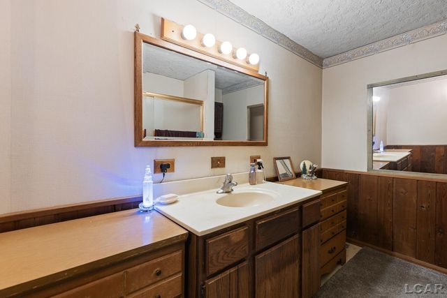 3601 , 3599 Round Lake Highway, Rollin Twp, MI 49253