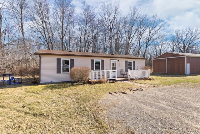 3601 , 3599 Round Lake Highway, Rollin Twp, MI 49253