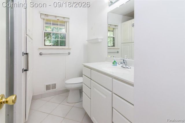 1821 Van Hill Court, Rochester Hills, MI 48309
