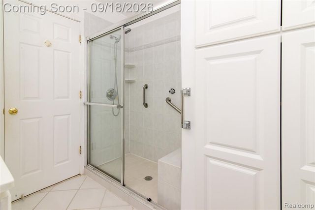 1821 Van Hill Court, Rochester Hills, MI 48309