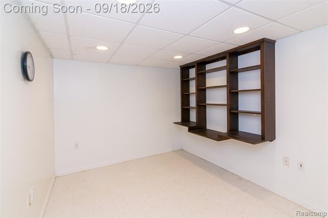 1821 Van Hill Court, Rochester Hills, MI 48309