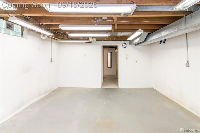 1821 Van Hill Court, Rochester Hills, MI 48309