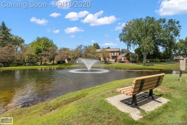 1821 Van Hill Court, Rochester Hills, MI 48309