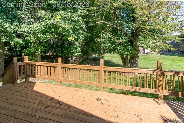 1821 Van Hill Court, Rochester Hills, MI 48309