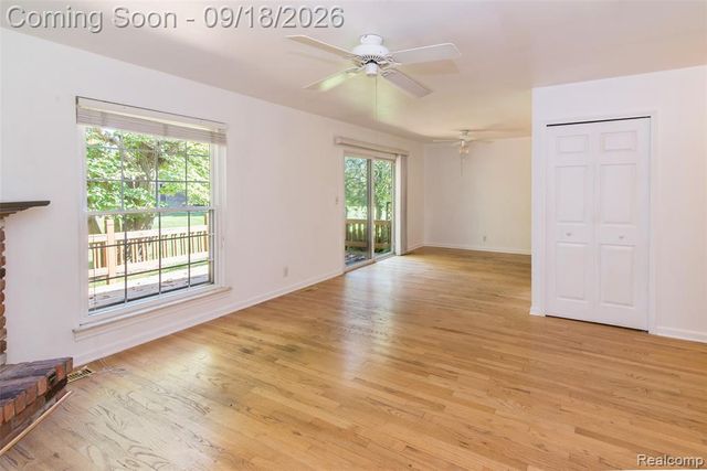 1821 Van Hill Court, Rochester Hills, MI 48309