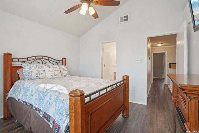 7880 Micron Dr Apt 4104, San Antonio, TX 78251