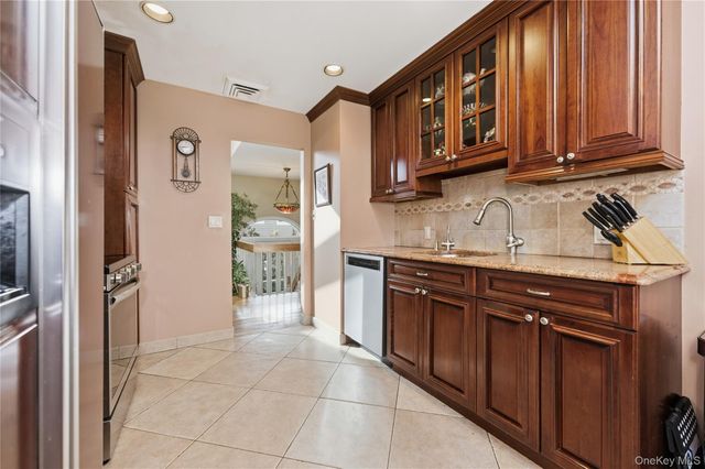 3391 Lawrence Avenue, Oceanside, NY 11572